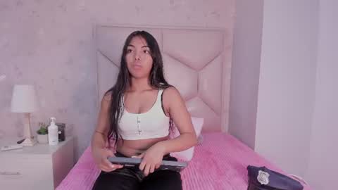 lia_saint online show from 24, 7, 2026