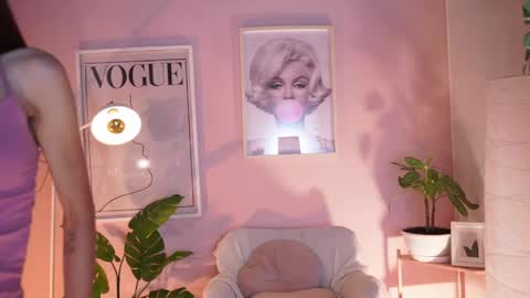 Lia  online show from 9, 4, 2026