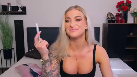 Lia online show from 8, 6, 2026
