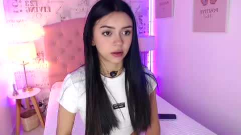 Snapshot of liabunny_ chatting on 6, 7, 2026 Lia 3 online show from 6, 7, 2026