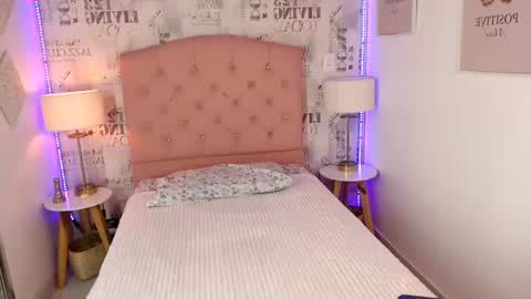 Snapshot of liabunny_ chatting on 9, 7, 2026 Lia 3 online show from 9, 7, 2026