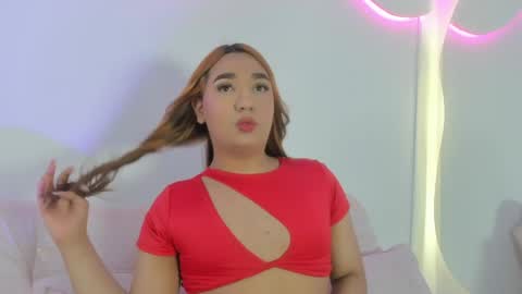 Snapshot of liacampbell__ chatting on 4, 5, 2026 La online show from 4, 5, 2026