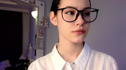 Lia  online show from 25, 1, 2025