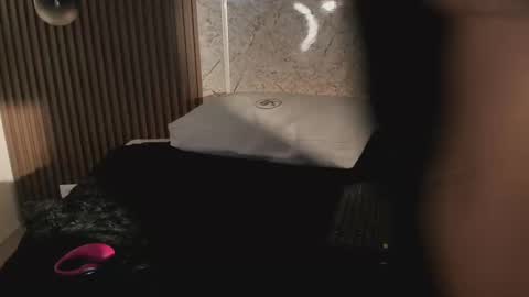 Snapshot of liah_cleir chatting on 19, 9, 2025 Liah online show from 19, 9, 2025