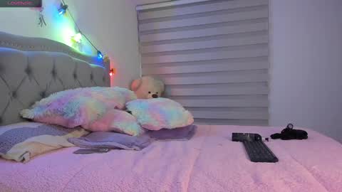 Snapshot of liahkimi chatting on 12, 2, 2025 Lia online show from 12, 2, 2025