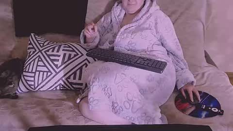 miss Lia  colection for travel online show from 14, 1, 2026