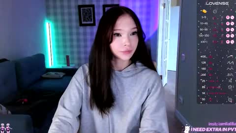 lialilia online show from 28, 9, 2025