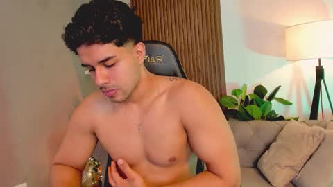 Liam Collins online show from 21, 12, 2025