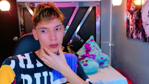 liam_green1 online show from 22, 2, 2026