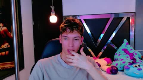 liam_green1 online show from 11, 3, 2026