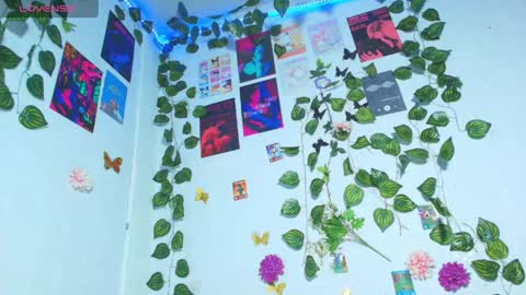 liam_honey18 online show from 29, 4, 2026