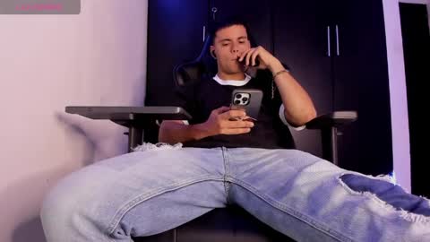 Snapshot of liam_mateo_ chatting on 9, 5, 2026 Liam online show from 9, 5, 2026