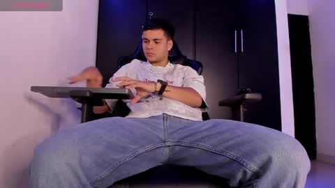 Snapshot of liam_mateo_ chatting on 15, 5, 2026 Liam online show from 15, 5, 2026