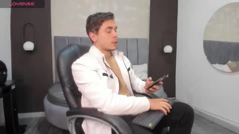 Liam online show from 8, 3, 2025