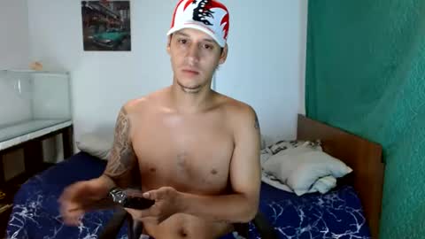 liamm_brown online show from 25, 7, 2026
