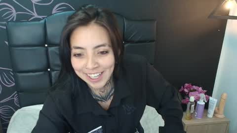 L I A M O N R O E online show from 22, 12, 2025