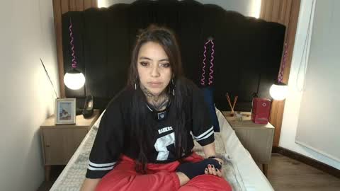 L I A M O N R O E online show from 5, 4, 2026