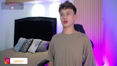 liam online show from 14, 4, 2026