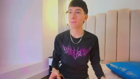 lian_cameron online show from 27, 4, 2026