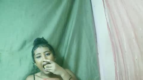 Snapshot of liana9794 chatting on 15, 5, 2026 Liana9794 online show from 15, 5, 2026