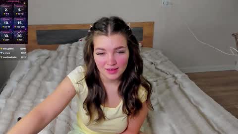 Snapshot of liana_8 chatting on 19, 11, 2025 liana_8 online show from 19, 11, 2025