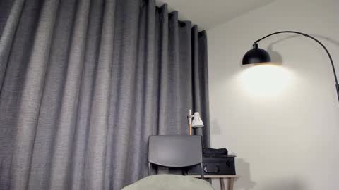 lianewhite online show from 10, 11, 2025