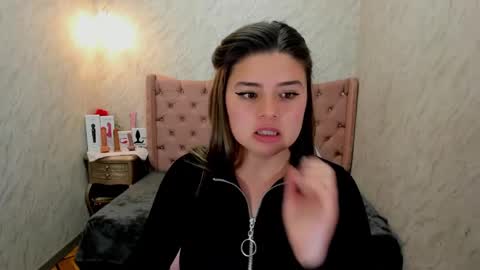 Snapshot of lianngrace chatting on 22, 2, 2025 Grace online show from 22, 2, 2025