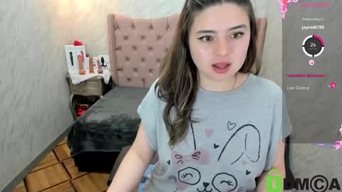 Snapshot of lianngrace chatting on 1, 3, 2025 Grace online show from 1, 3, 2025