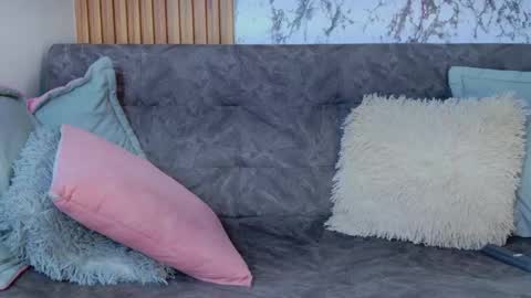 liaross online show from 4, 10, 2025