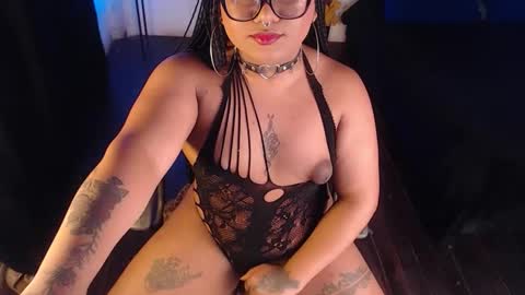 Snapshot of liascarlett chatting on 24, 11, 2025 LiaScarlett online show from 24, 11, 2025