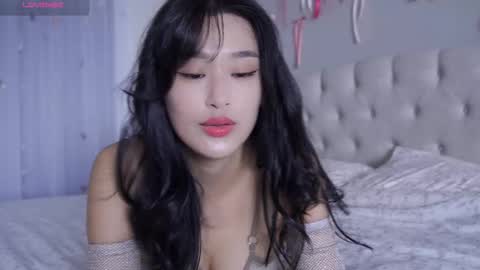 Lia online show from 5, 3, 2026