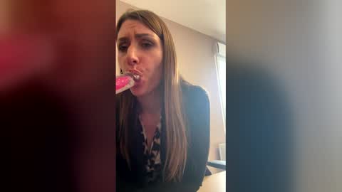 Lib ertine32 online show from 5, 3, 2026