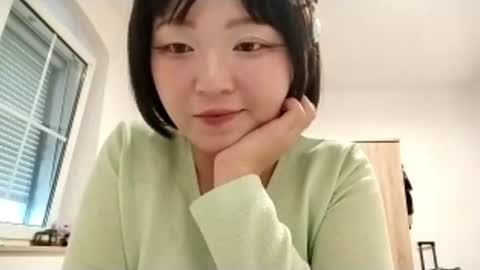 Molly online show from 25, 7, 2026