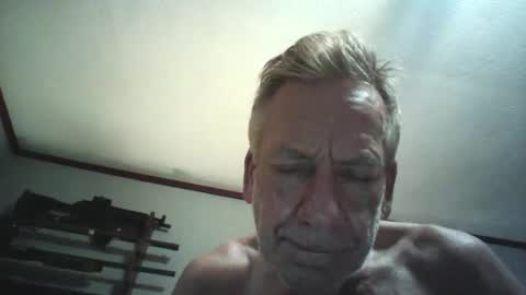 Snapshot of lickmysnowballs chatting on 30, 10, 2025 lickmysnowballs online show from 30, 10, 2025