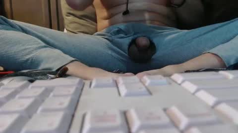 Snapshot of lickurlipz1 chatting on 10, 3, 2025 lickurlipz1 online show from 10, 3, 2025