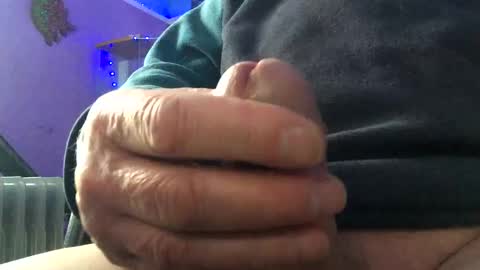 Snapshot of lickyouryoni chatting on 12, 3, 2025 LickYourYoni online show from 12, 3, 2025