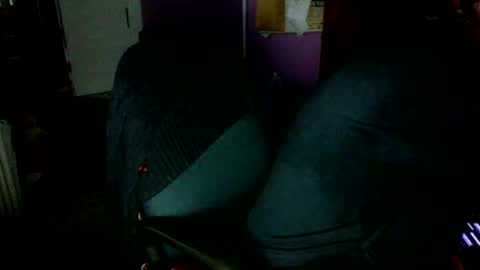 Snapshot of lickyouryoni chatting on 14, 9, 2025 LickYourYoni online show from 14, 9, 2025