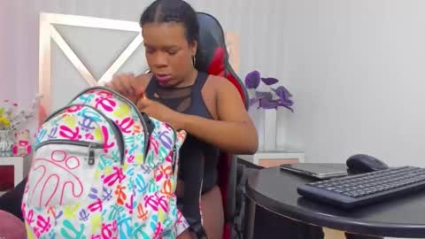 Snapshot of licyevans chatting on 29, 11, 2025 licy online show from 29, 11, 2025