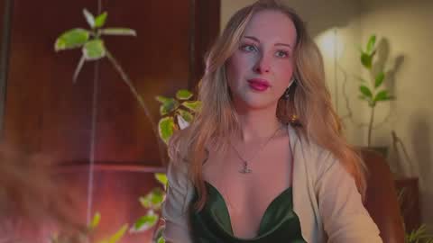 Snapshot of lierie chatting on 2, 3, 2026 its my birthday today so im offline but id be so happy if you felt like sending me a birthday love while im away online show from 2, 3, 2026