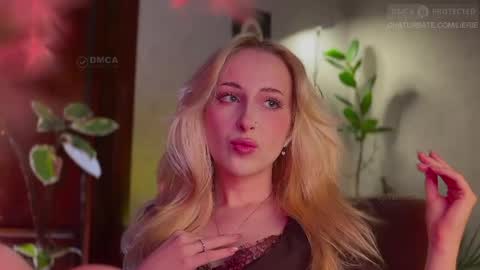 Snapshot of lierie chatting on 30, 3, 2026 its my birthday today so im offline but id be so happy if you felt like sending me a birthday love while im away online show from 30, 3, 2026