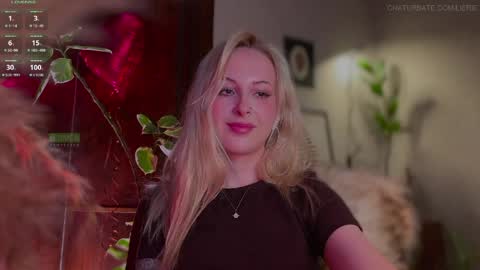 Snapshot of lierie chatting on 6, 4, 2026 its my birthday today so im offline but id be so happy if you felt like sending me a birthday love while im away online show from 6, 4, 2026