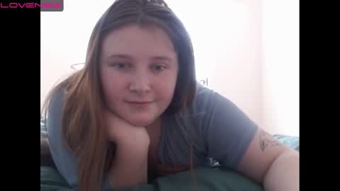 light_lunaa online show from 5, 1, 2025