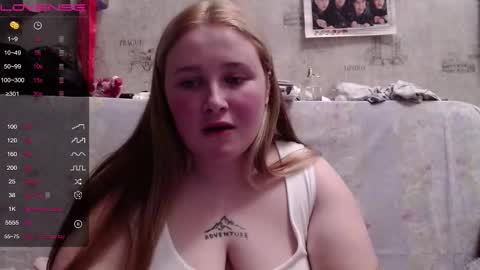 light_lunaa online show from 28, 10, 2025