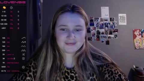 light_lunaa online show from 22, 11, 2025