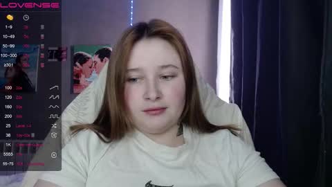 light_lunaa online show from 9, 2, 2026