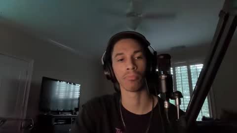 Snapshot of lightskin4you chatting on 10, 6, 2026 lightskin4you online show from 10, 6, 2026