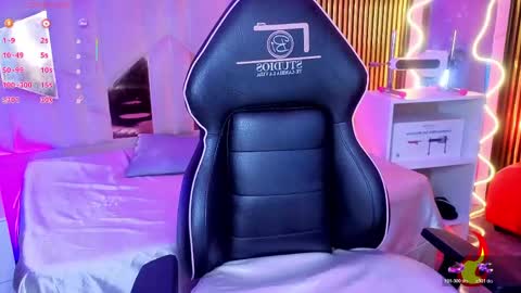 LIHIAN online show from 19, 4, 2026