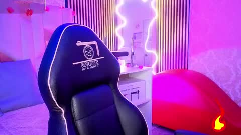 LIHIAN online show from 22, 4, 2026