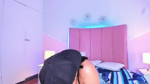 liiam_smith_ online show from 22, 9, 2025