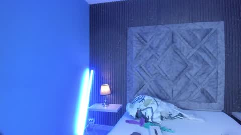         online show from 26, 2, 2025